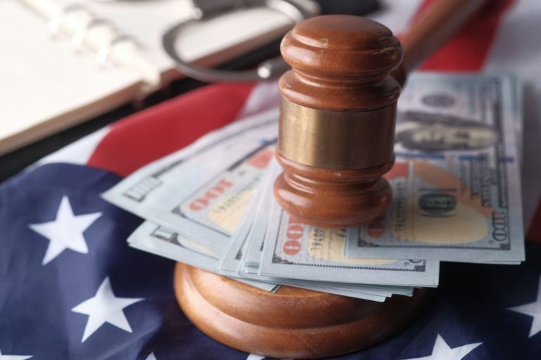 Delaware-dommer: JPMorgan skal fortsat betale Charlie Javices advokatregninger